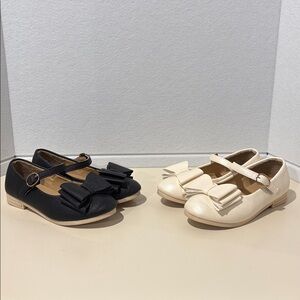 Pipperdoodles Lot of 2 Sparkly Black & Ivory Bow Girls Velcro Shoes Pip Squeak